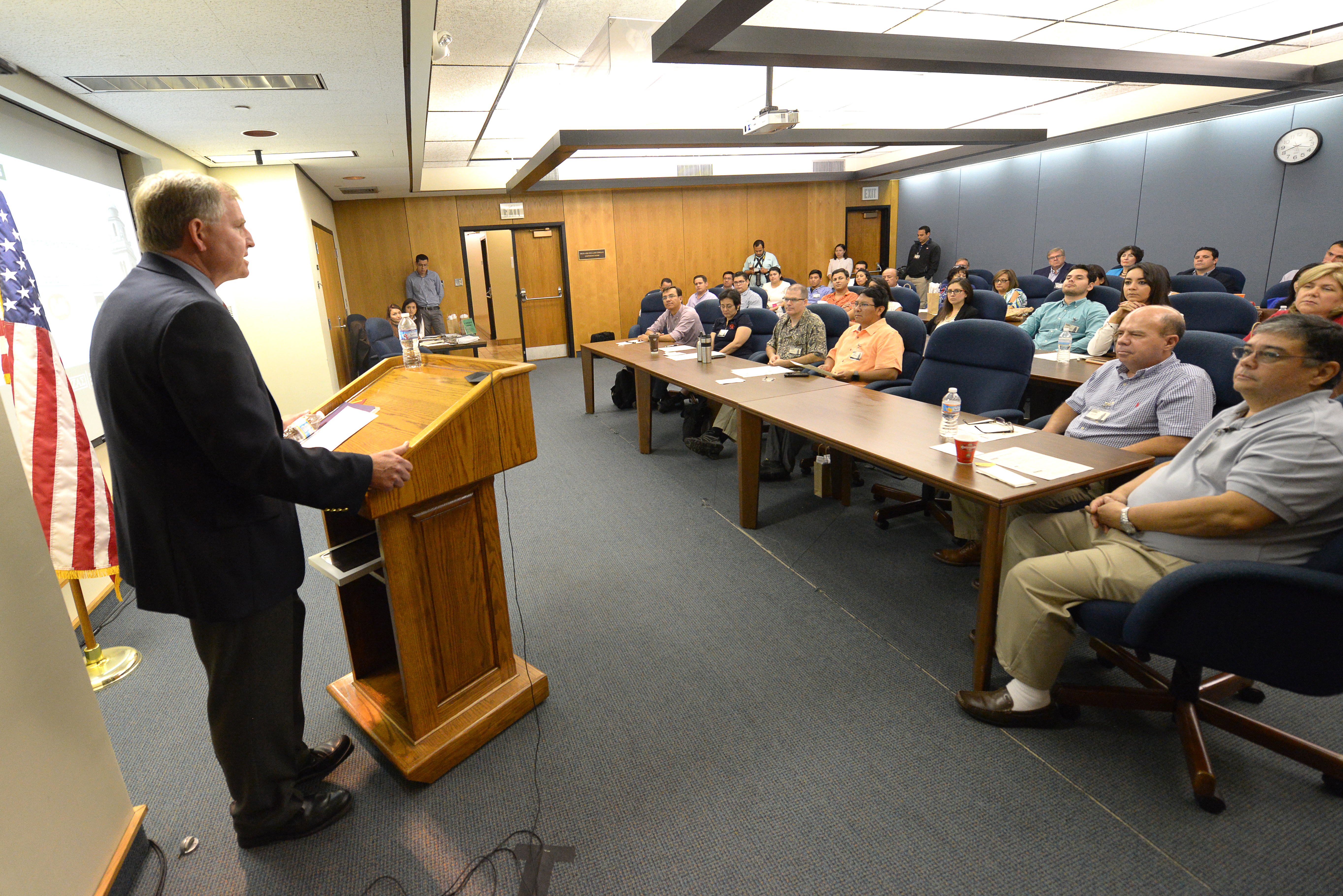 Symposium highlights ties between LSU AgCenter, Honduran school